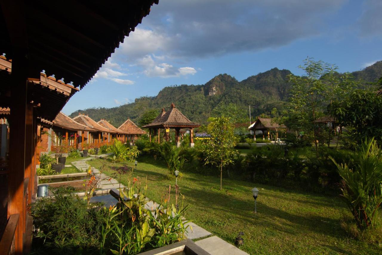 Balkondes Majaksingi Borobudur Apartment Magelang Exterior photo